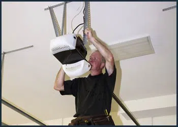 Garage Doors Store Repairs Fort Worth, TX 817-402-3838 - cont-gdr-door-opener-08m